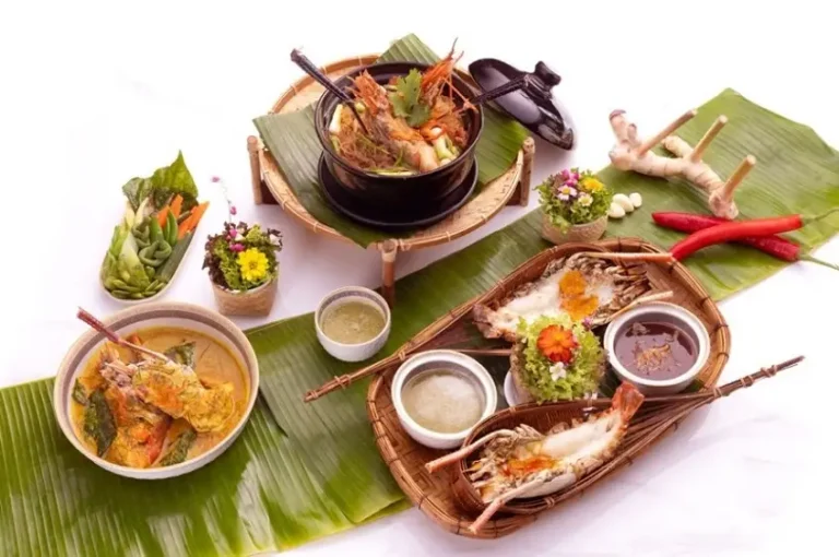Salathip Thai Restaurant at Shangri-La Hotel Bangkok