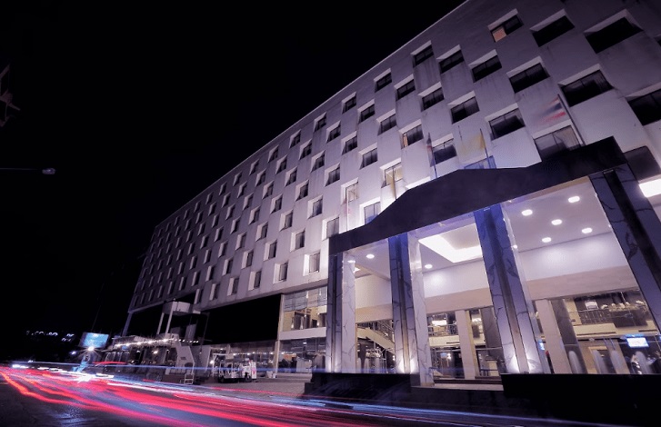 Cross Vibe Bangkok Srinakarin features a variety of room types